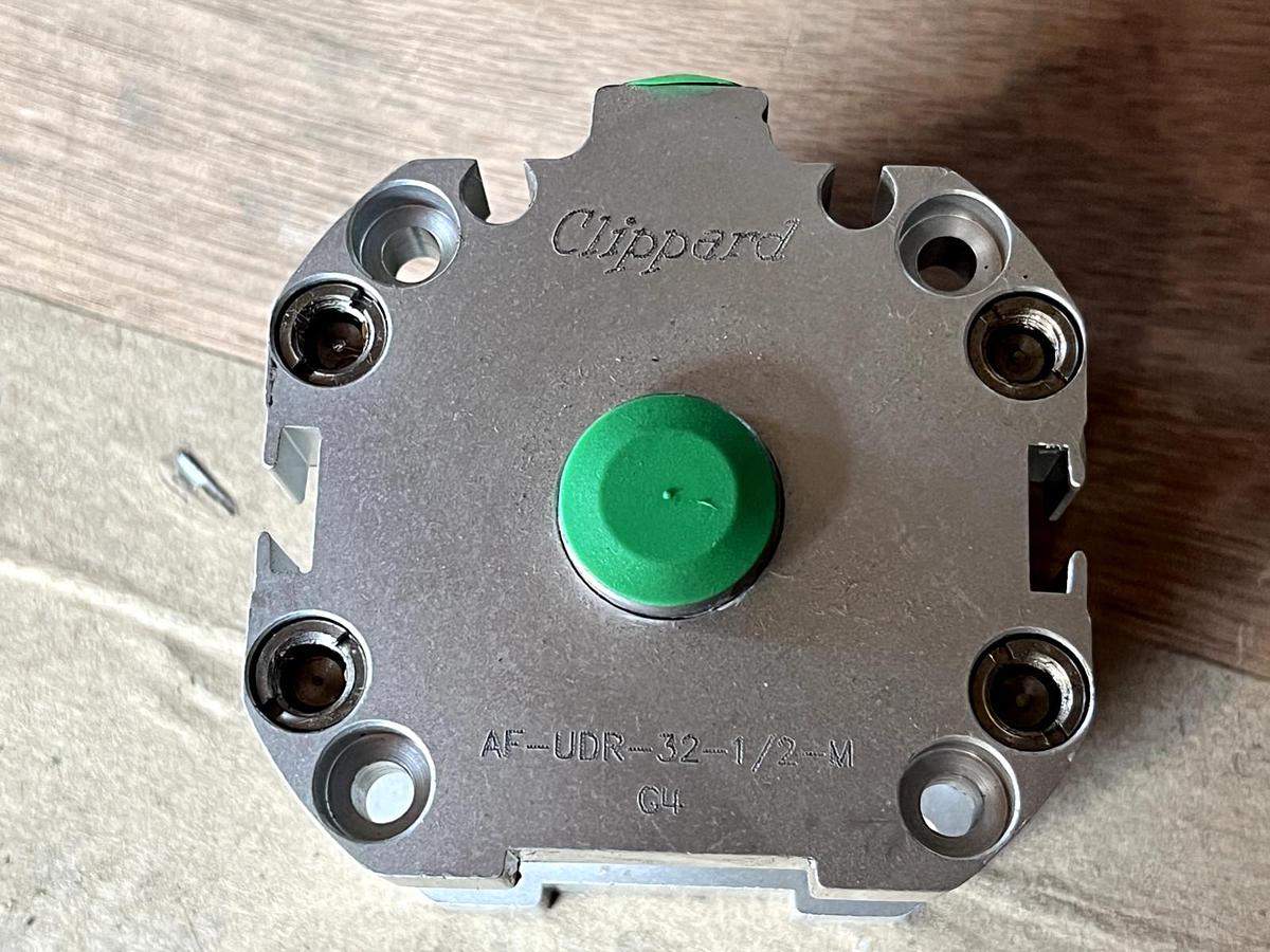 Used LOT OF 2 NEW CLIPPARD AF-UDR-32-1/2 COMPACT CYLINDERS AFUDR32-1/2-M