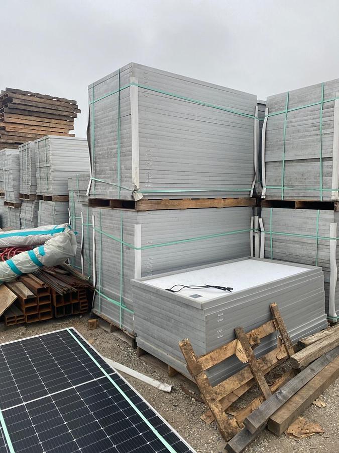 Used 7875 WATTS Pallet of 25 Phono Solar PS315P/24T 31 REC/Canadian Solar/Q Cells