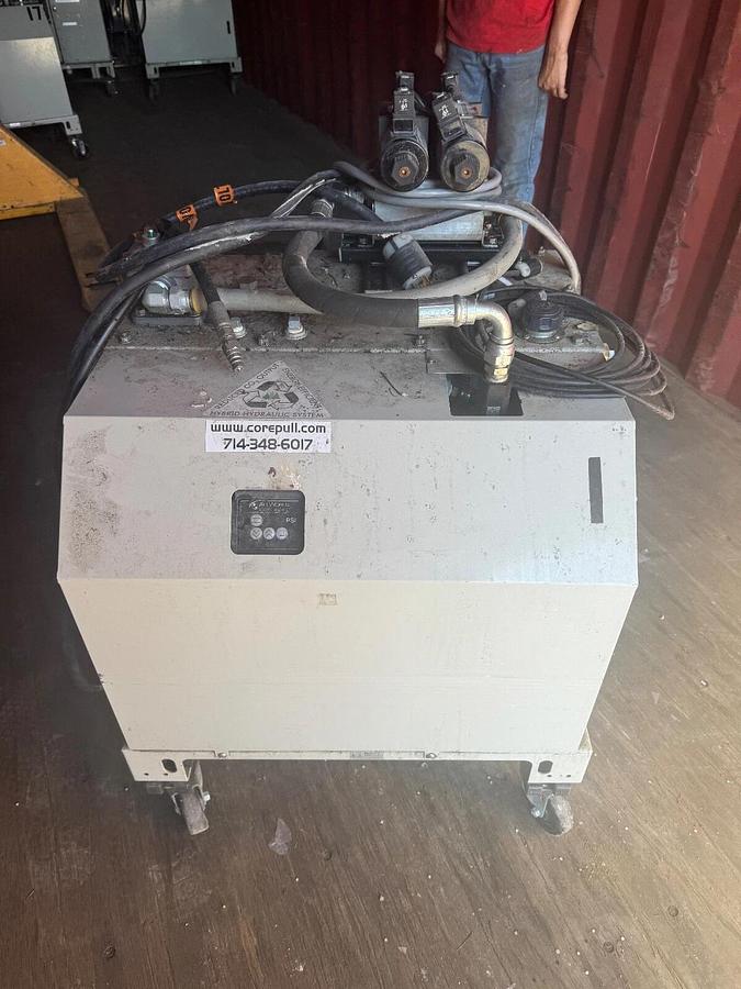 Used Daikin SUT10D6021-30-01 100L Double pump Hydraulic Unit