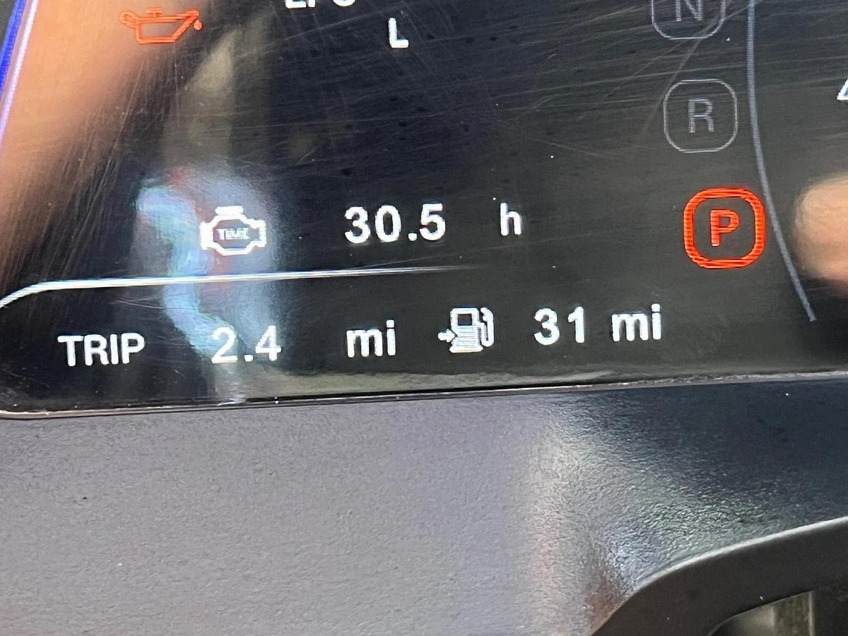 2024 Segway Powersports Villain SX10 S White Red Used 30 hours 80 Miles