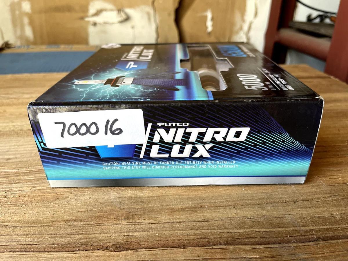 Used Putco 700016 Set of 2 Nitro-Lux H16 5000LM White Replacement Headlight Bulbs