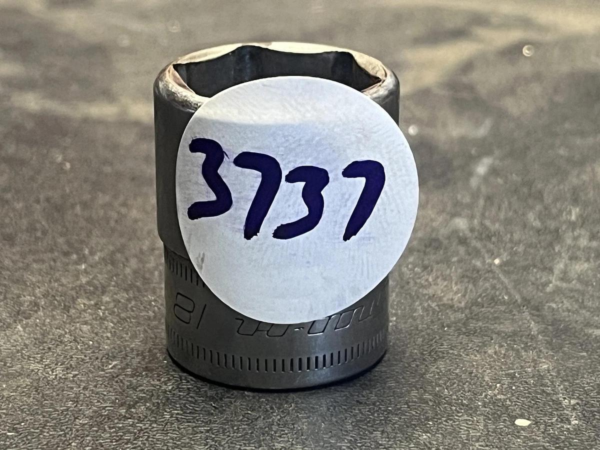 Used Snap On Tools FSM181 18mm Metric Flank Drive Shallow Socket 3/8" Drive 6 Point