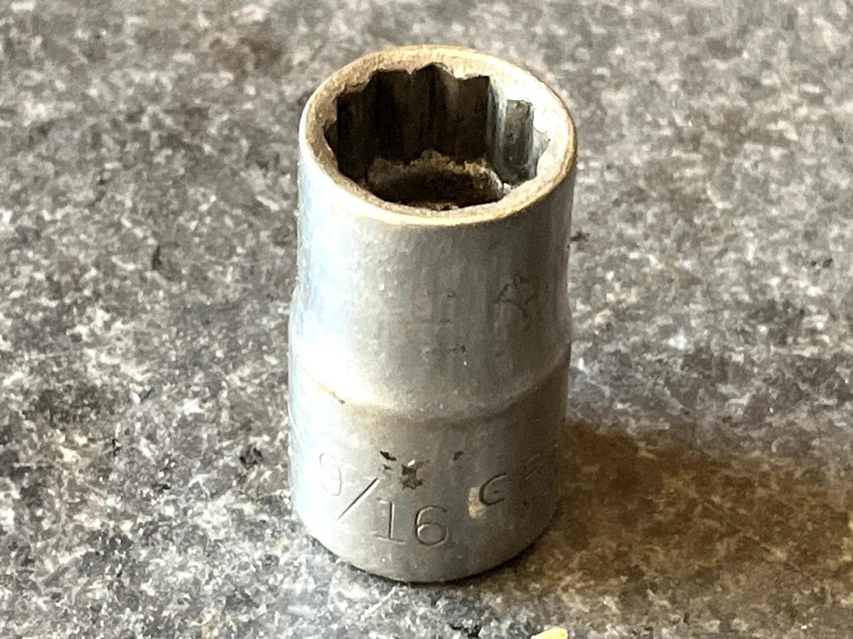 Used CRAFTSMAN TOOLS 47503  9/16in  1/2" DRIVE 12 PT CHROME SOCKET USA EE SERIES