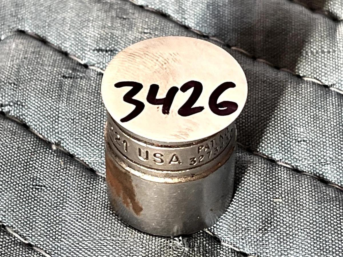 Used Snap-On F221 3/8" Drive 12-Point SAE 11/16" Flank Drive Shallow Socket