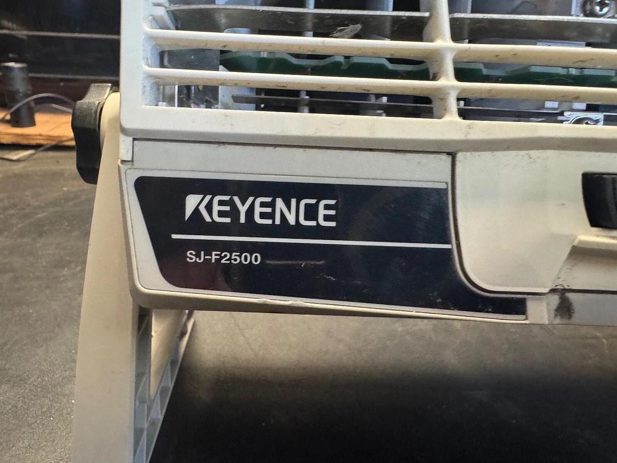 Used KEYENCE SJ-F2500 Electrostatic ion fan