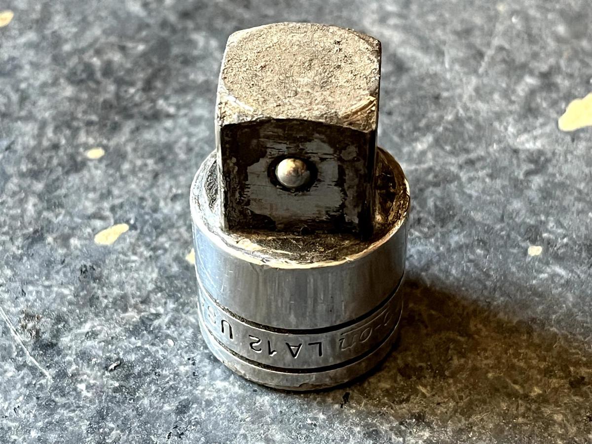 Used SNAP ON LA-12 1/2"  TO 3/4" SQUARE DRIVE ADAPTER UNDERLINE LOGO NICE USED  LA12