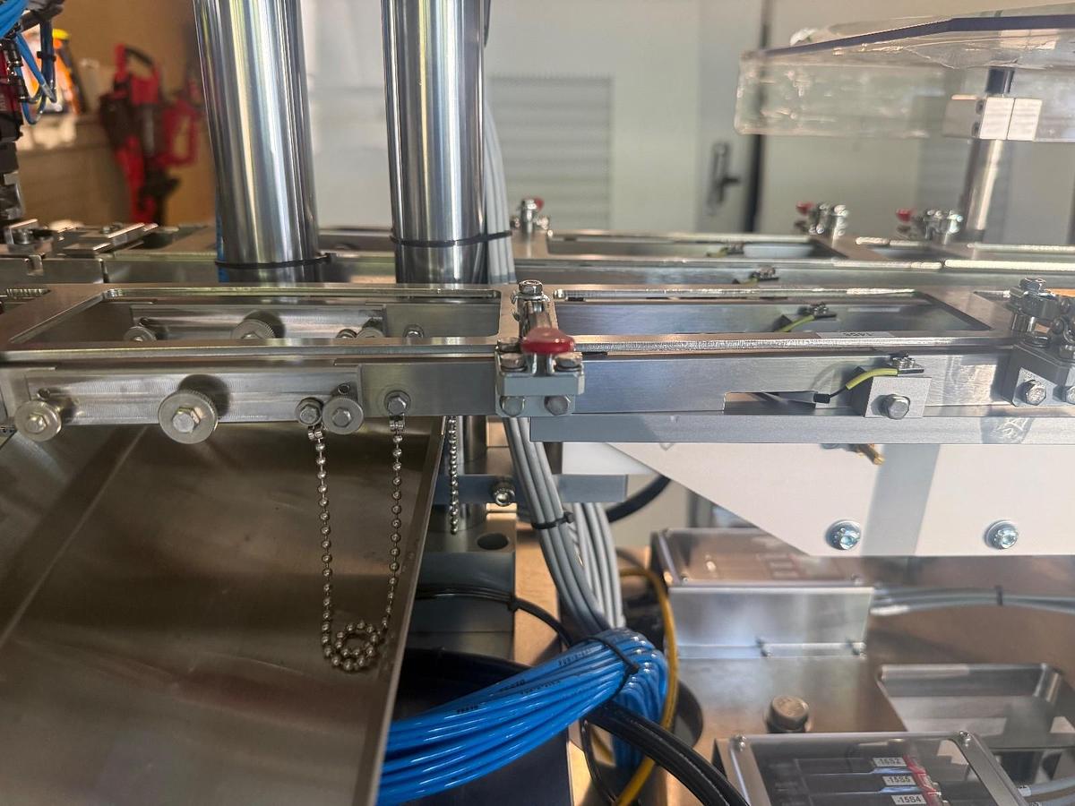 RNA Automation Feeder SLL804-1000