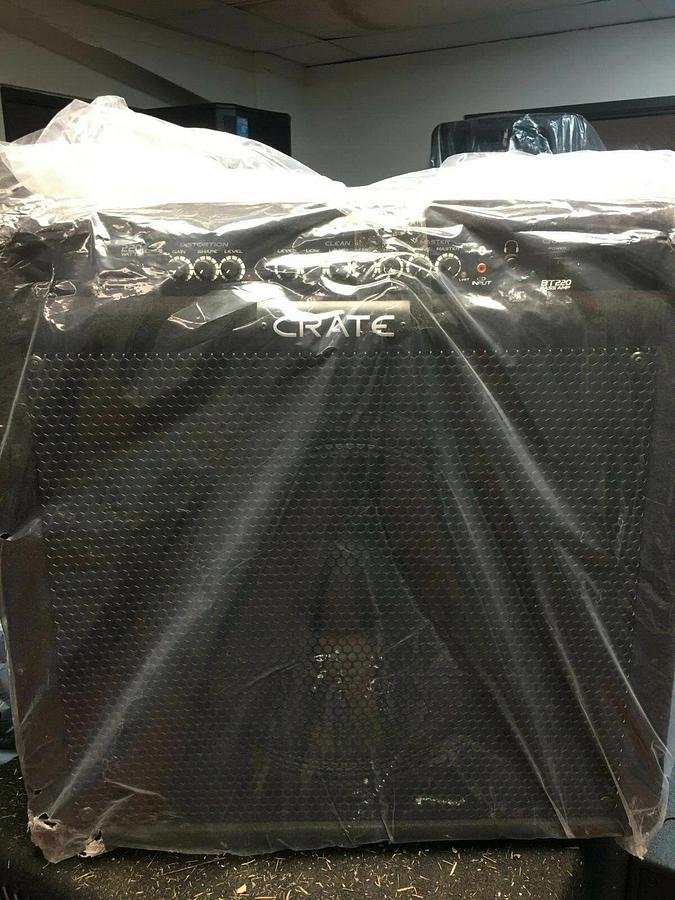 Used CRATE BT 220 BASS AMP Combo Amplifier (Local pickup available)