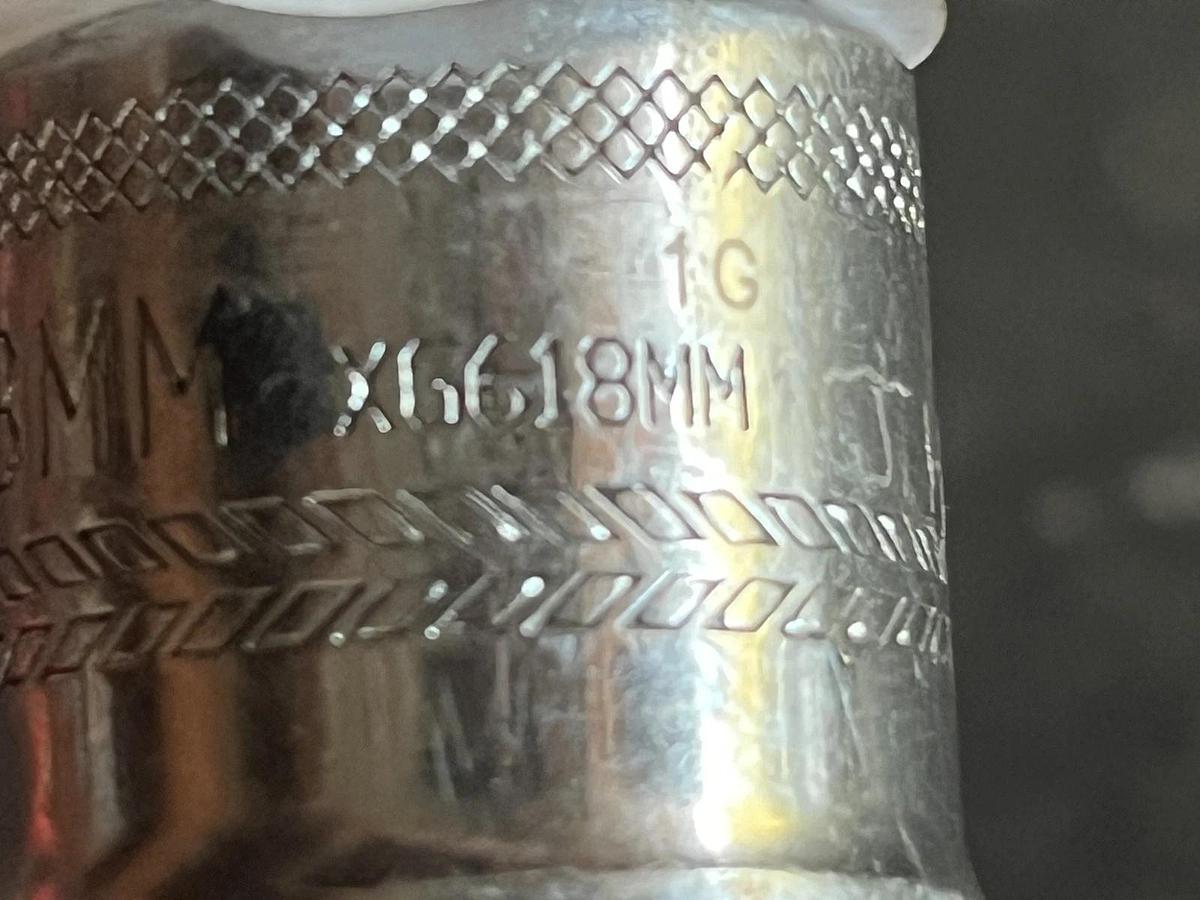 Used Mac Tools Edge 3/8" Drive 13l8mm Shallow Socket XG618MM