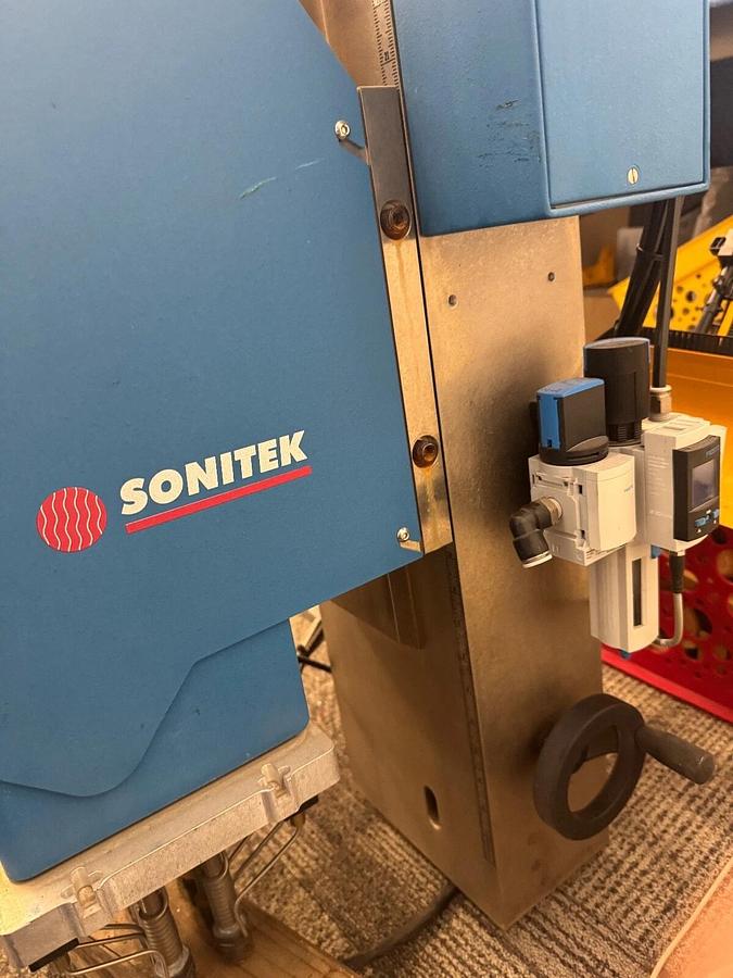Used Sonitek Vertex Max V10 Press