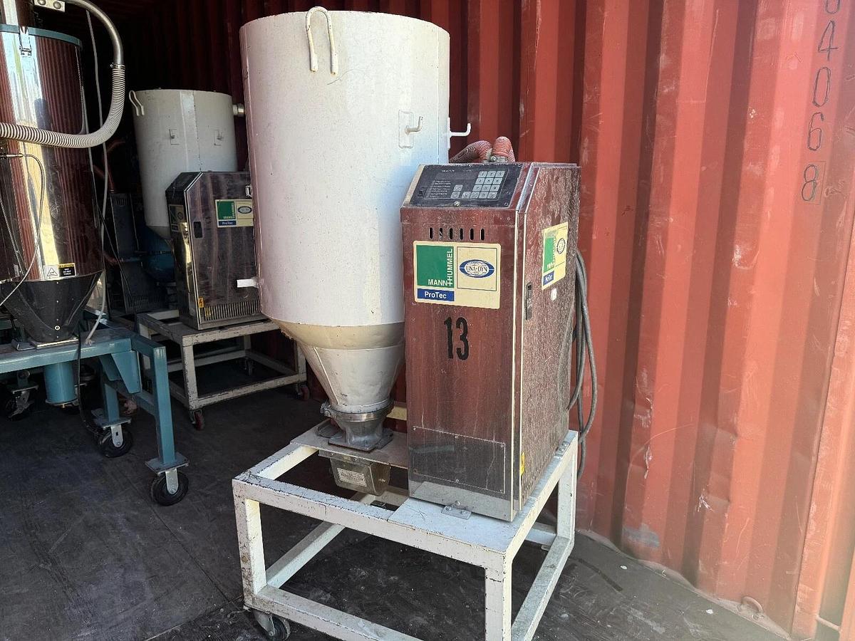 Used UNA-DYN Auto Mini Dryer UDC-30 S/N: 167152.01-0198