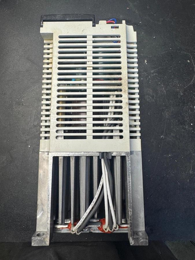 Used Used MITSUBISHI MR-J2-200CT Servo Drive