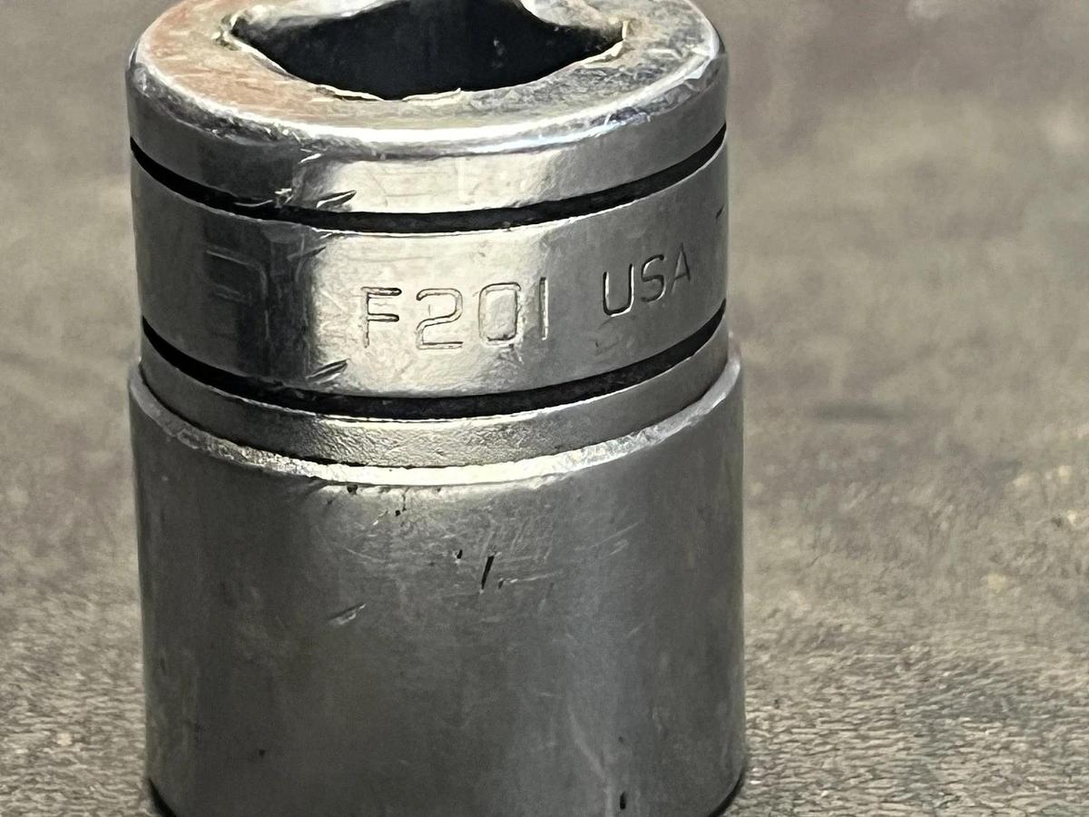 Used Snap On Tools F201 5/8" SAE Flank Drive Shallow Socket 3/8" Drive 12 Point USA