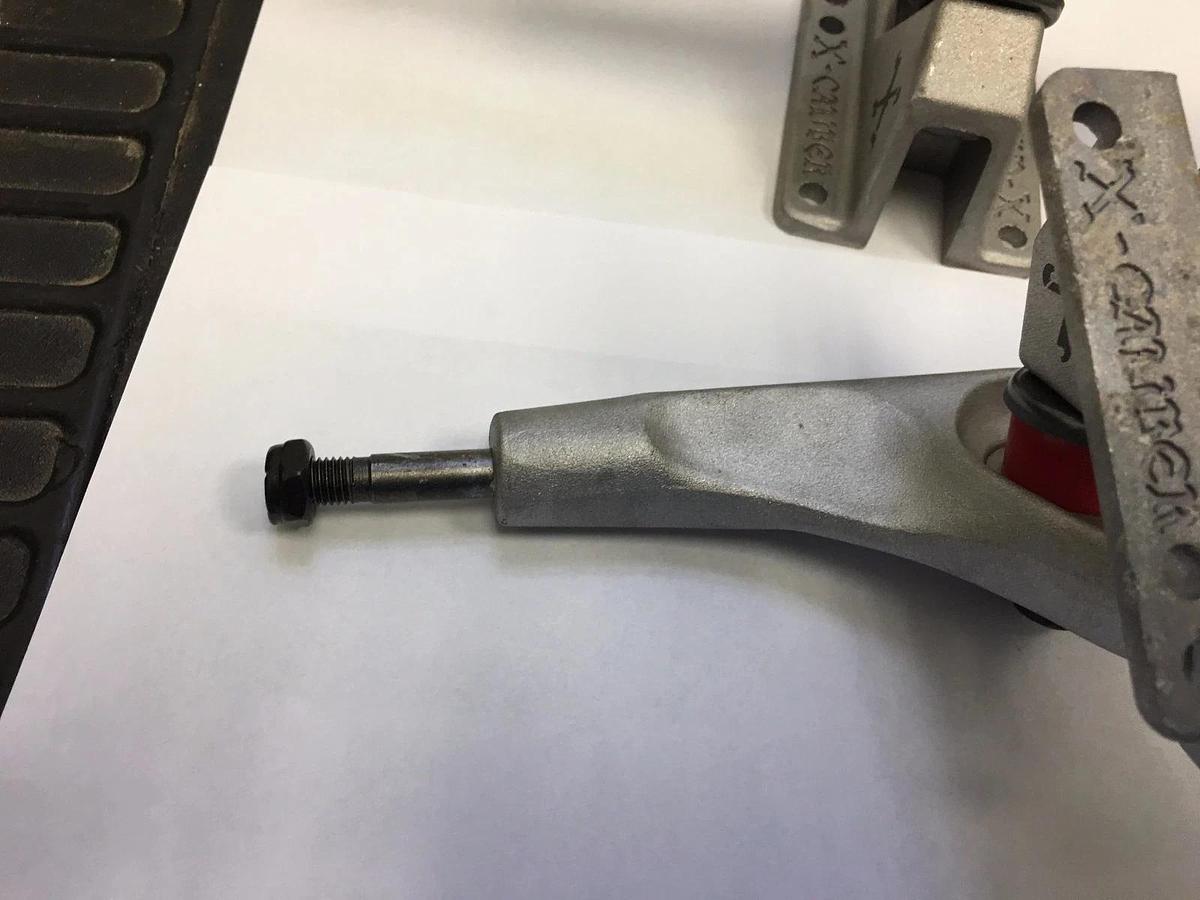 X-Caliber Reverse Geometry Skate board trucks Madrid Pro-Designs