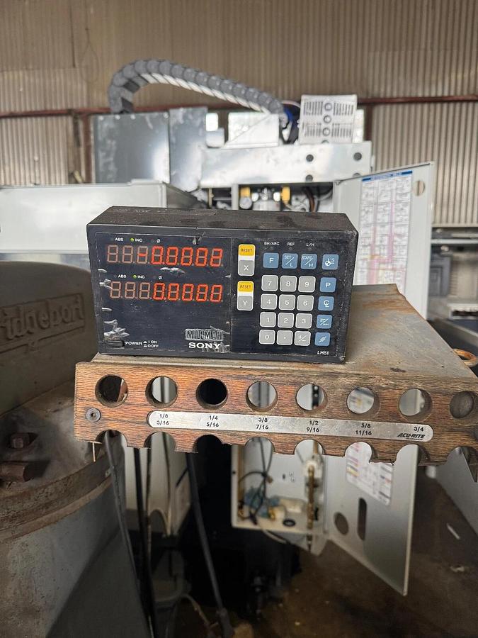 Used BRIDGEPORT 9X48 SERIES I 2HP VS VERTICAL MILLING MACHINE, CHROME WAYS + 2AX DRO