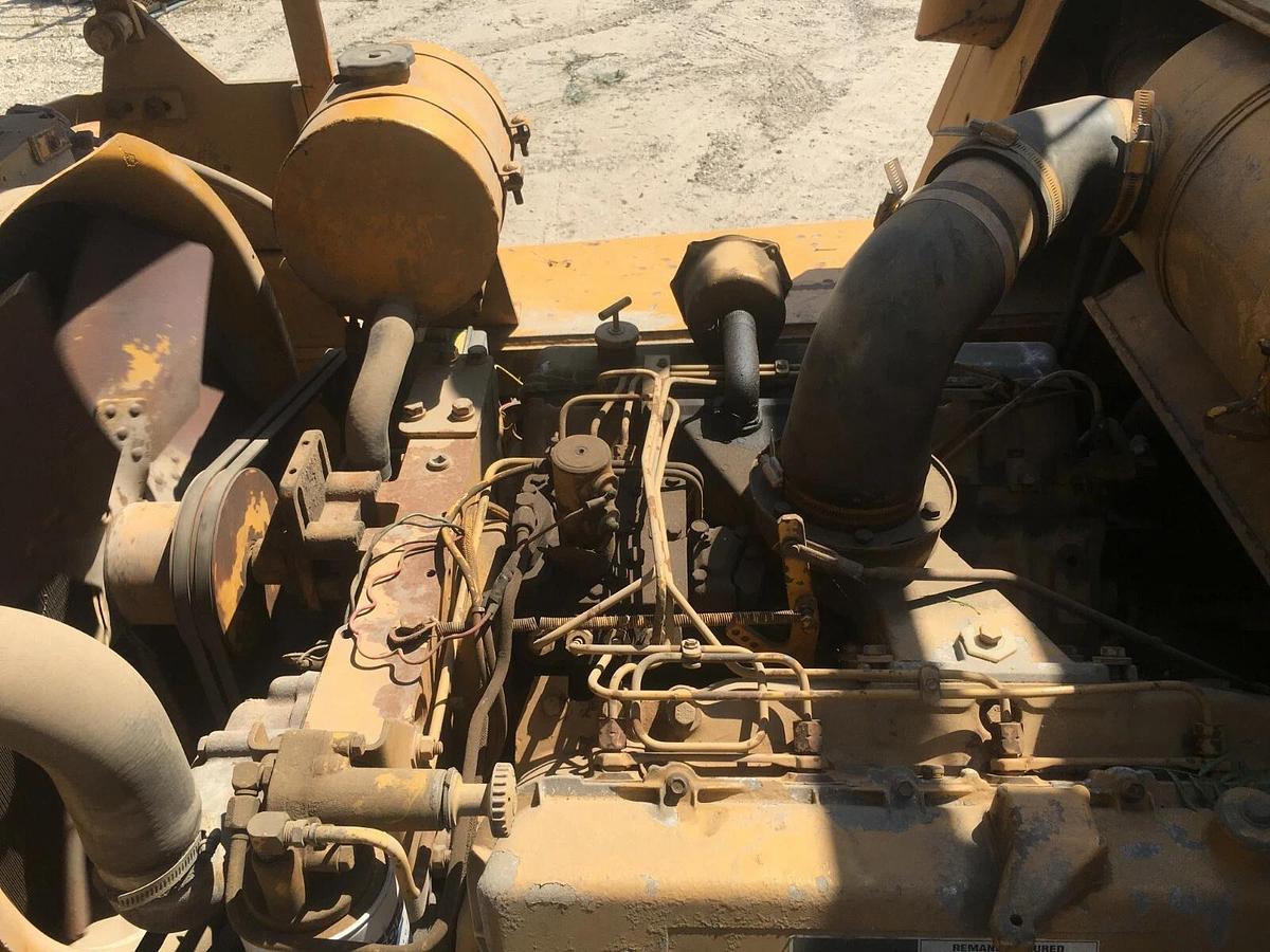 Used CATERPILLAR V300, 30,000 LBS CAP. PNEUMATIC FORKLIFT- USED, GOOD RUNNING