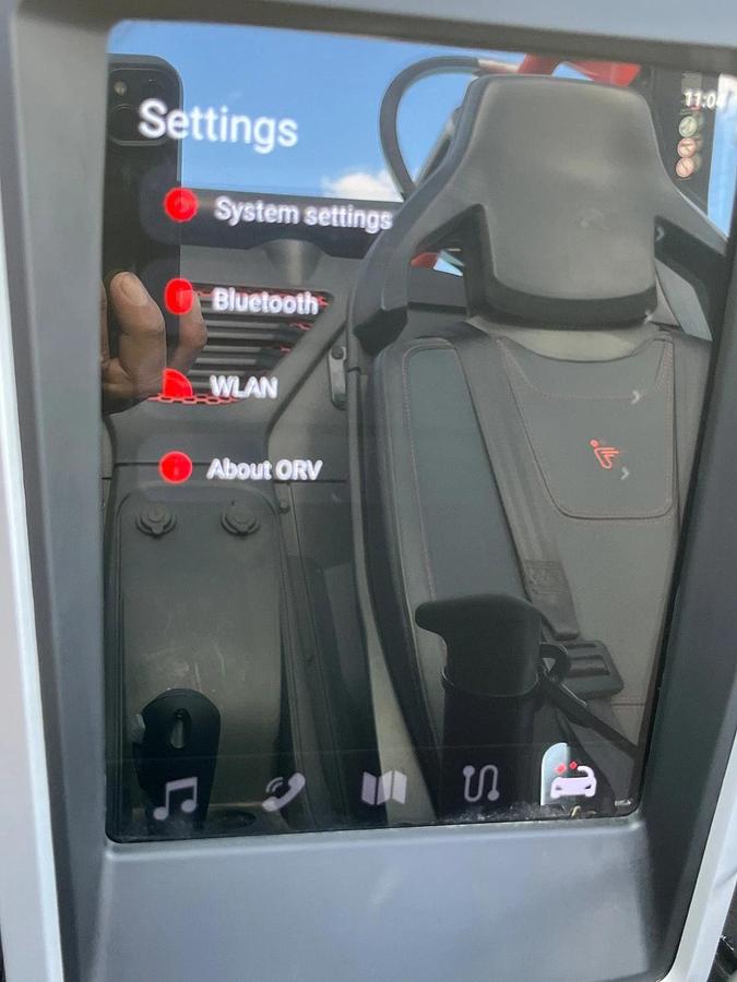 2024 Segway Powersports Villain SX10 S White Red Used 30 hours 80 Miles