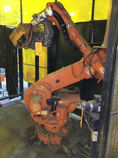 Used ABB IRBP C-1000 SPOT WELDING CELL WITH TWO ABB IRB 6640 180/2.55 ROBOTS & IRC 5 CONTROLLERS & ARO SERVO SPOT WELD GUNS