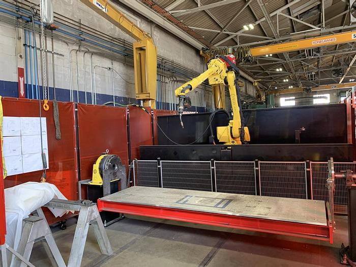 Used 2018 Lincoln/Wolf Robotics Fanuc Robotic Welding Cell FHS-B2B