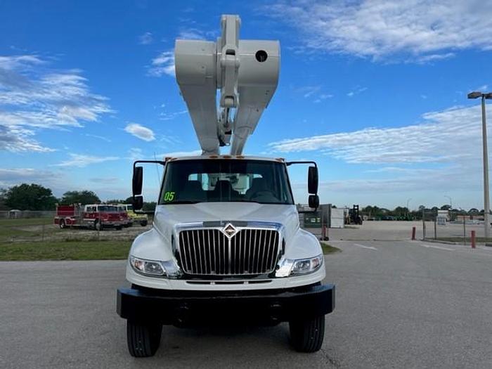 Used Altec AM900 72ft 2-Man Bucket Boom on 2005 International 4400 Flatbed Truck - C02875