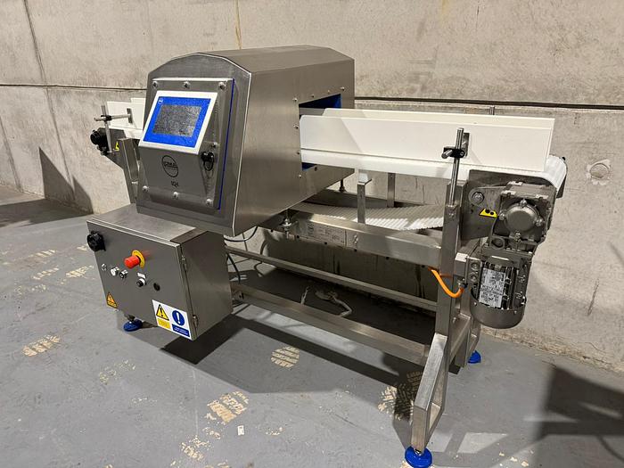 Used LOMA IQ4 METAL DETECTOR