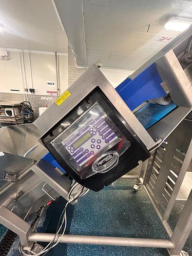 Used Fortress Weigher and Bagger with Metal Detector