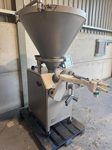 Used VEMAG ROBOT 500 WITH LINKER