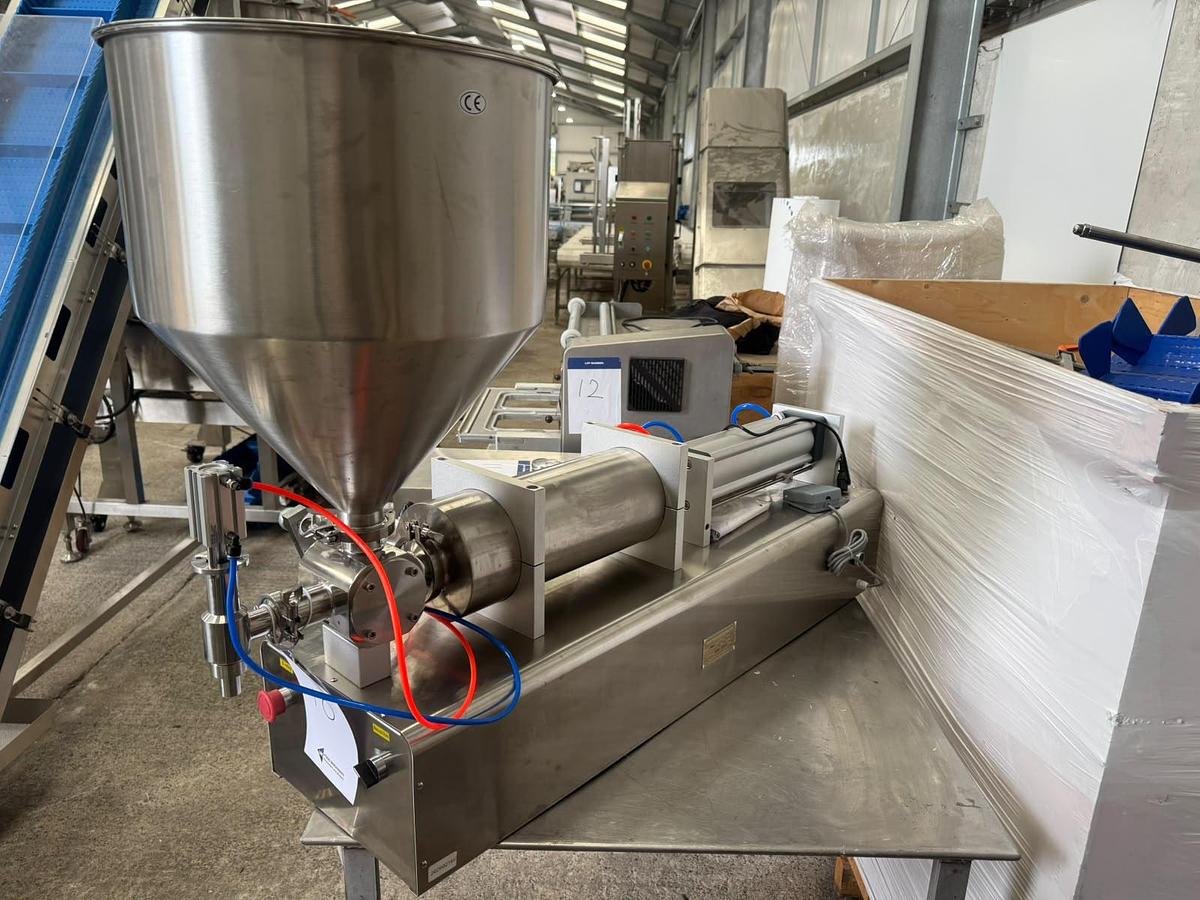 Used Quantative filling machine Depositor. Model D1WG.