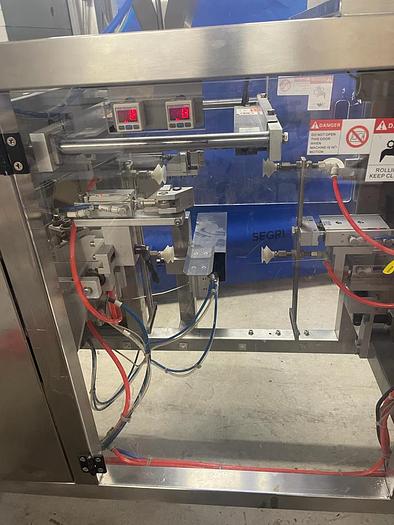 Used POUCH PACKING MACHINE