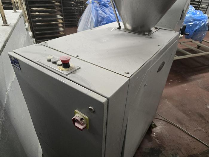 Used MONDIAL FORNI DOUGH DIVIDER