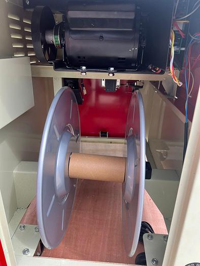 BRAND NEW STRAPPING MACHINE