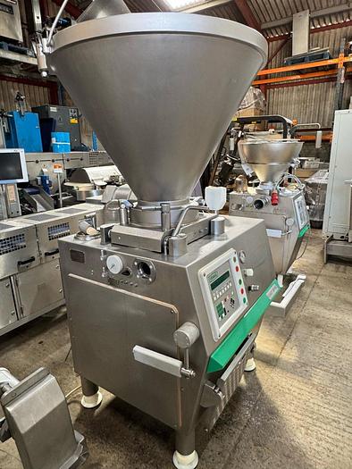 Used VEMAG ROBOT DP10C VACUUM FILLER