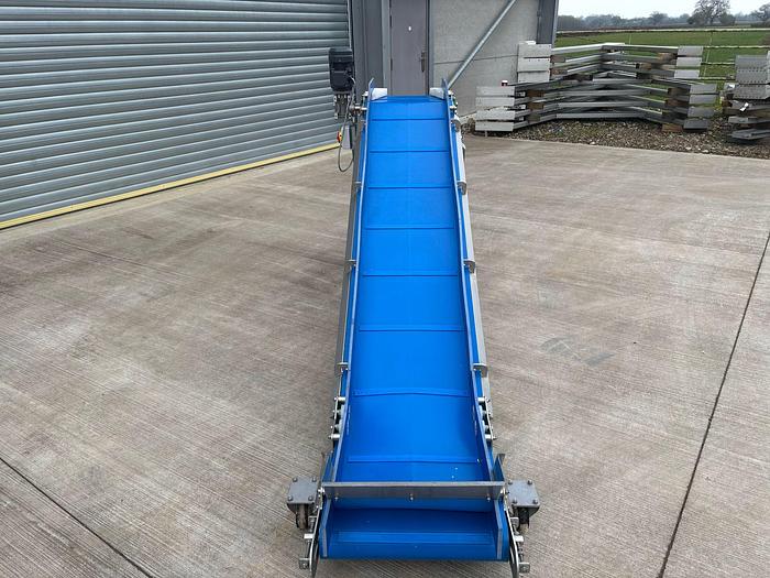 Used INCLINE CONVEYOR