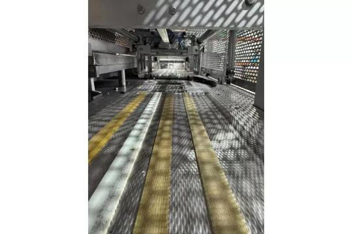 Used MULTIVAC T400 TRAYSEALER