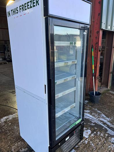 Used Interlevin LGF2500 display freezer