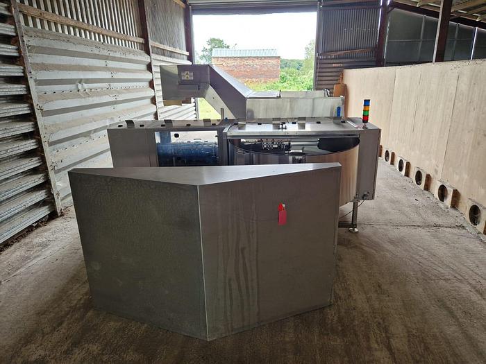 Used BOTTLE UNSCRAMBLER WITH HOPPER ELEVATOR