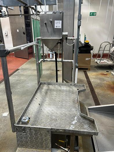 Used COMPLETE SLAUGHTER LINE FOR CATTLE, PIGS & SHEEP