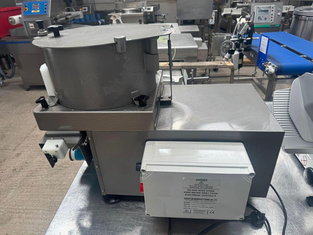 Used DEIGHTON FORMATIC