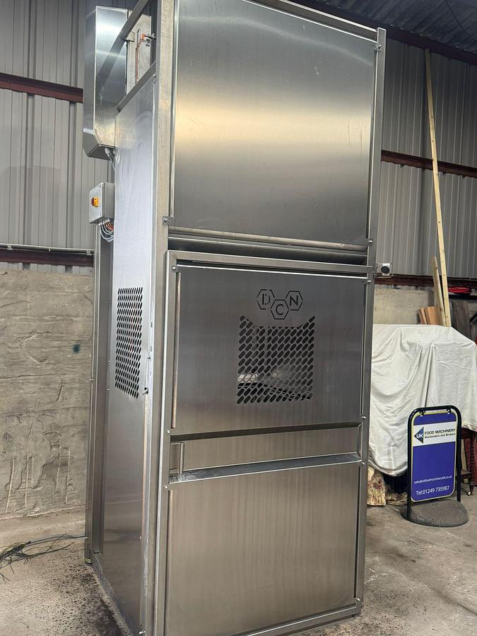 Used Syspal Column Lifter