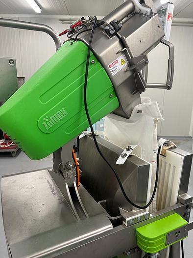 Used ZUMEX MASTERY Cold Press Juicer