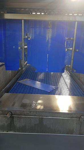 Used 2015 IWM T800G tray / crate washer