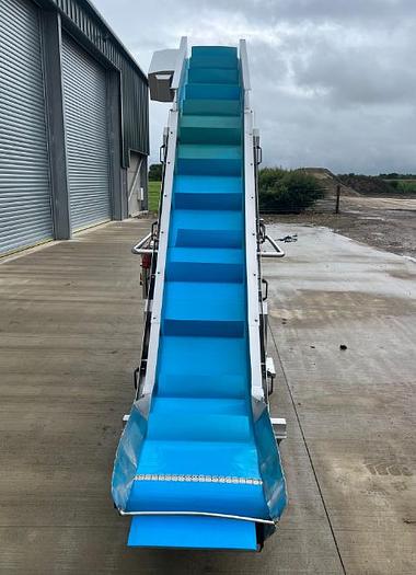 Used INCLINE CONVEYOR