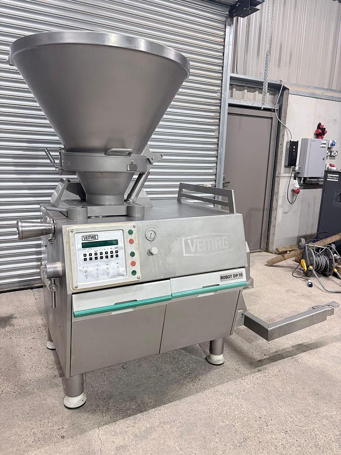Used VEMAG ROBOT DP10 VACUUM FILLER