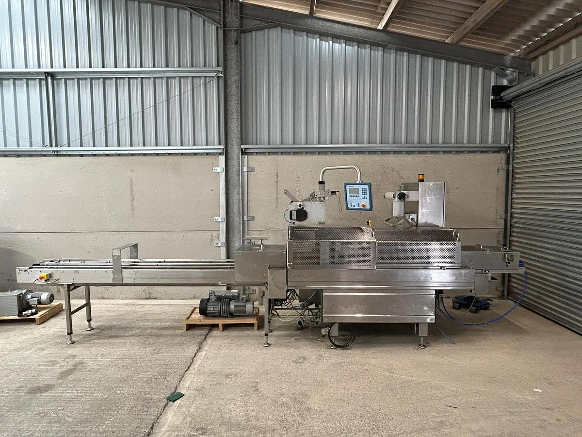 Used MULTIVAC T400 TRAYSEALER