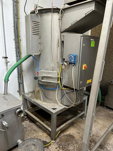 Used COMPLETE VEGETABLE PREPARATION LINE  AGRITECH