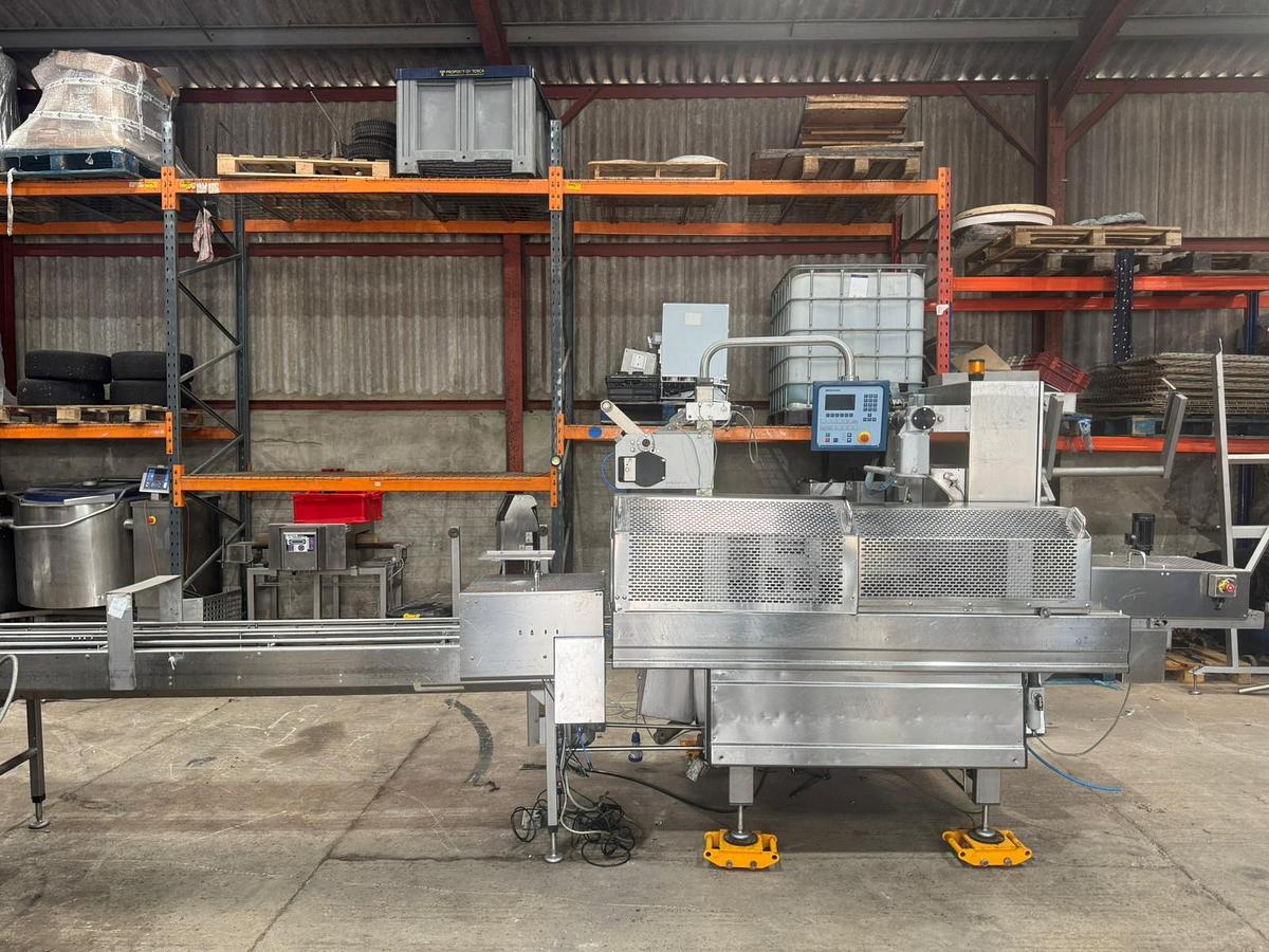 Used MULTIVAC T400 TRAYSEALER