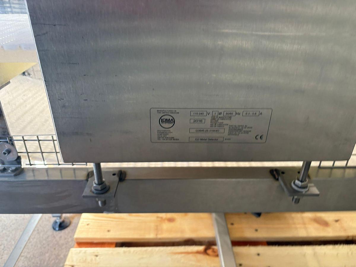 Used LOMA IQ3 METAL DETECTOR