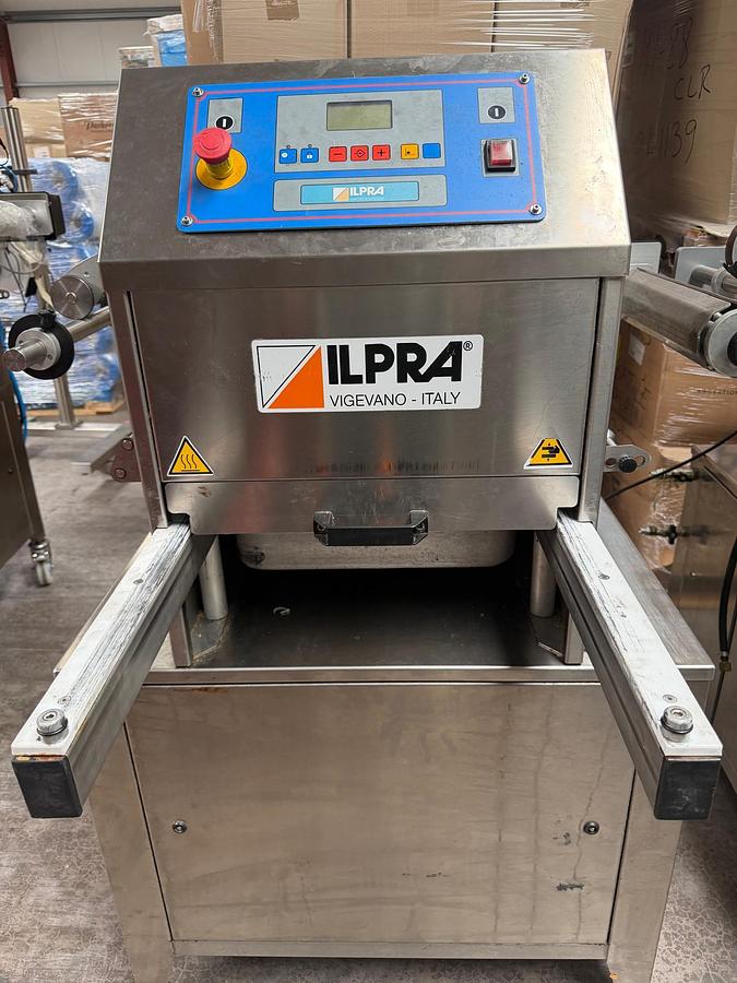 Used ILPRA SKIN PACKER