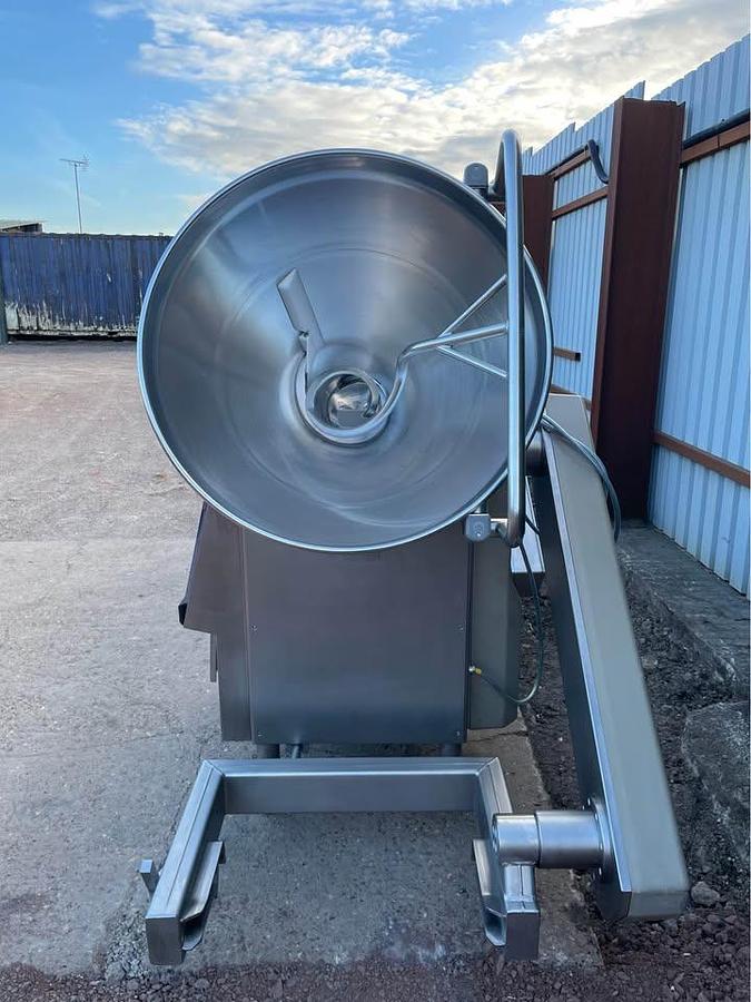 Used HANDTMANN VF200 VACUUM FILLER