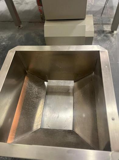 Used WEIGHING AND BAGGING SYSTEM